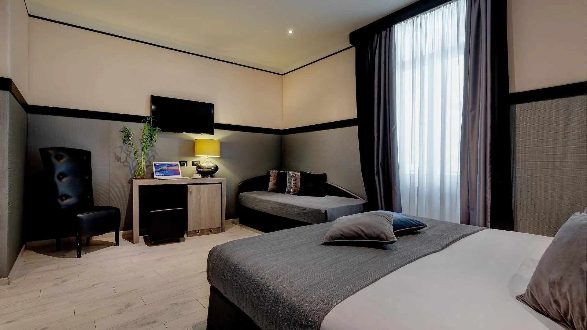 Dharma Style Hotel & Spa Roma 4*,